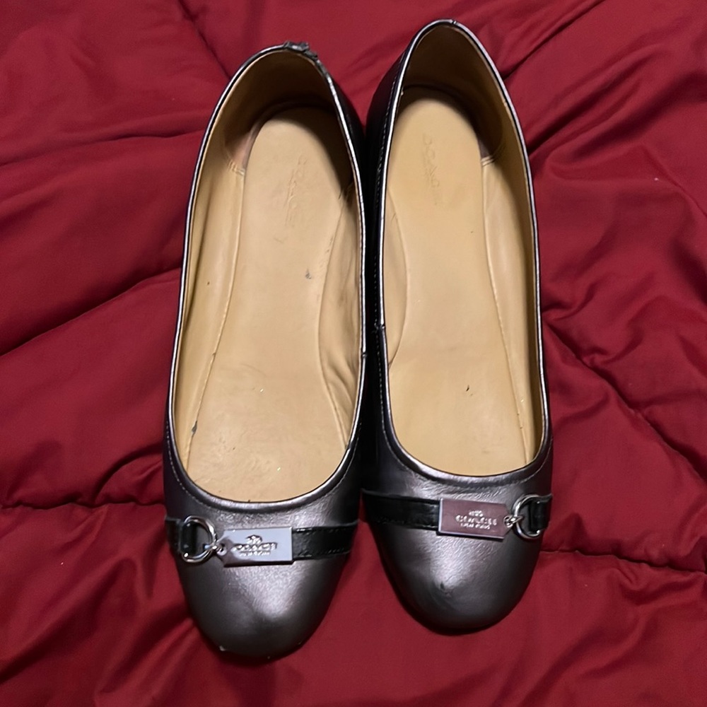 Coach flats